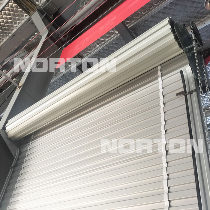 ロールアップ ドアの設置ガイド: これらの詳細に注意を払いましたか?